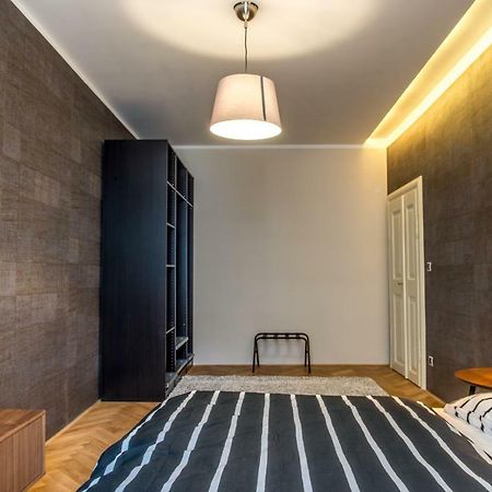 Exclusive 3 Bedroom Top-Notch Flat, Great Location Prag Exteriör bild