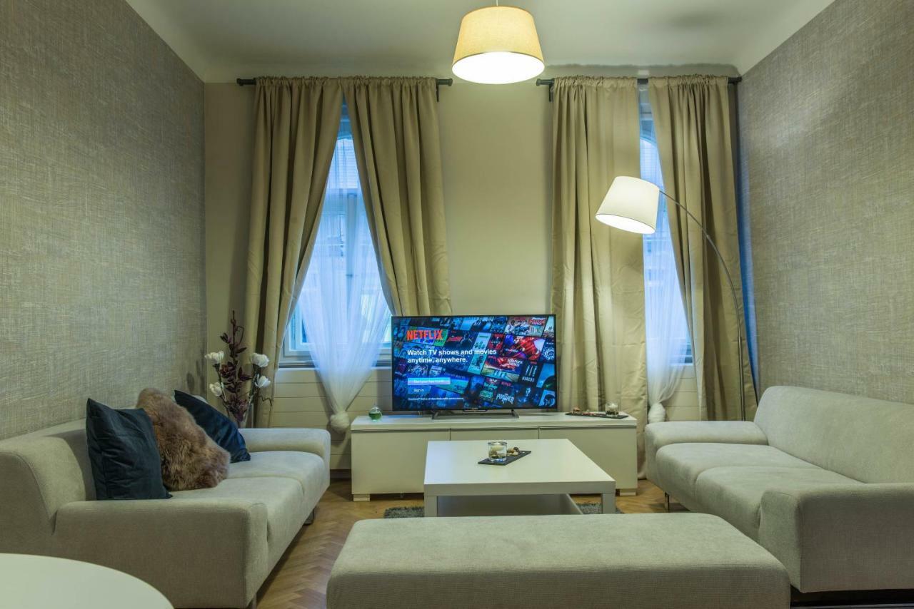 Exclusive 3 Bedroom Top-Notch Flat, Great Location Prag Exteriör bild