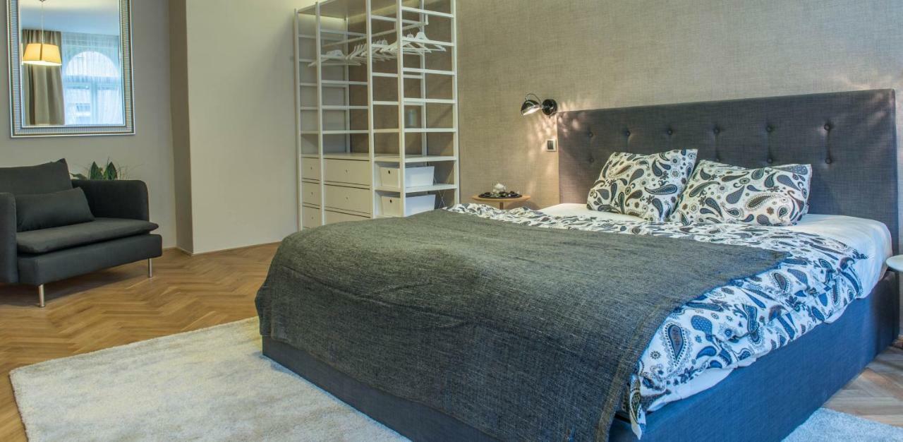 Exclusive 3 Bedroom Top-Notch Flat, Great Location Prag Exteriör bild